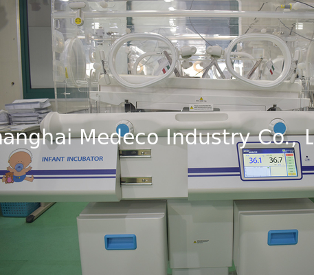 Medical Oxygen Incubator For Babies LCD Touch Screen